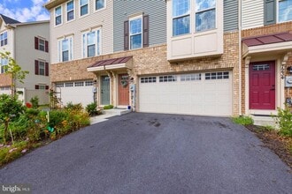 Building Photo - 7232 Bodkin Wy