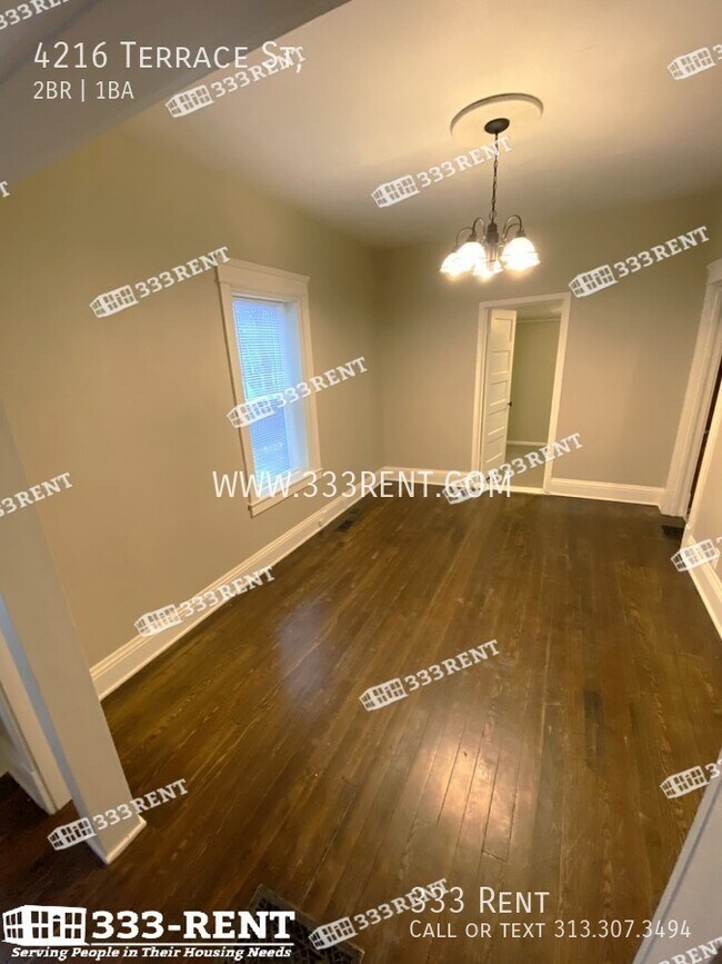 Foto del edificio - 4216 Terrace St