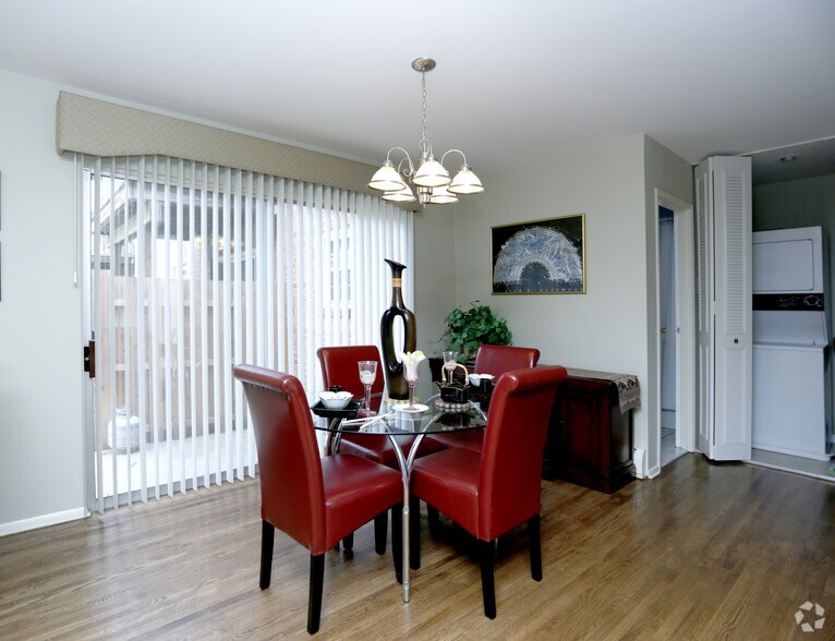 Furniture Village Junction 9 north village apartments rentals - north brunswick, nj Furniture Village Junction 9 north village apartments rentals - north brunswick, nj