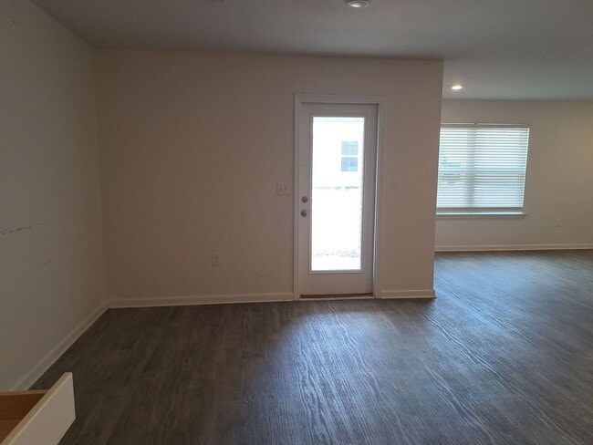 Building Photo - 4012 Millicent Ln