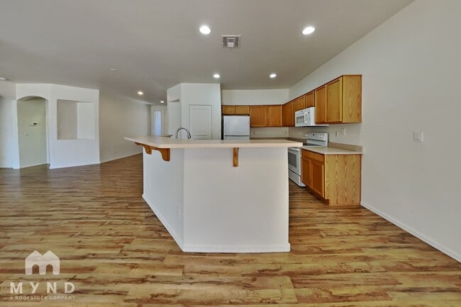 Building Photo - 13133 W Citrus Way