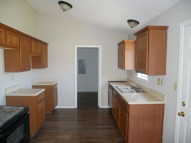 Building Photo - 2570 Bryce Cove