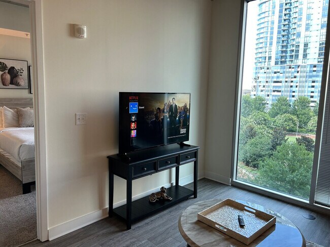 Foto del edificio - 357 W Martin Luther King Jr Blvd