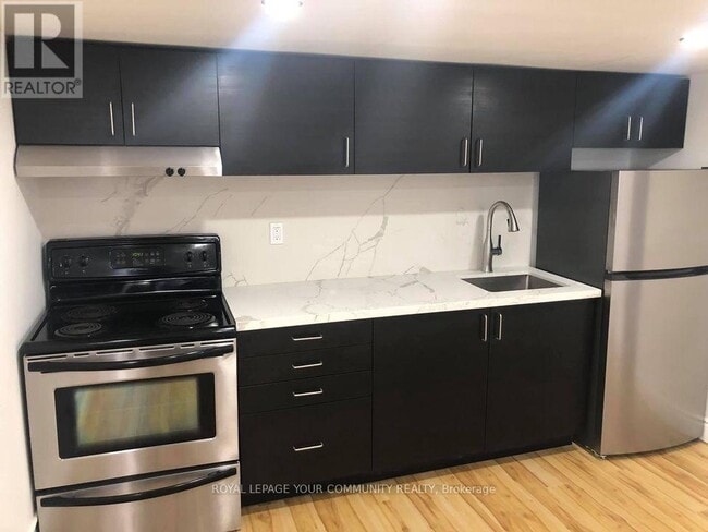 Photo du bâtiment - 1615 Woodbine Heights Blvd
