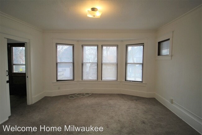 Foto del edificio - 2471-2473 N 45th St