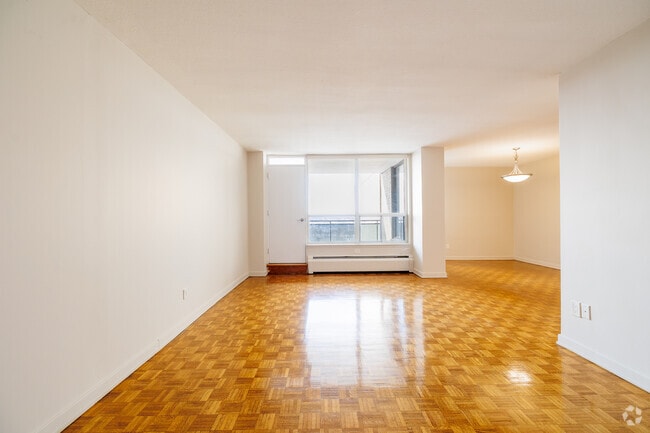 2BR, 2BA - Living Room - 1172 SF - Brookbanks Apartments