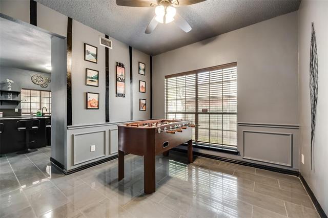 Foto del edificio - 4547 Buckingham Dr