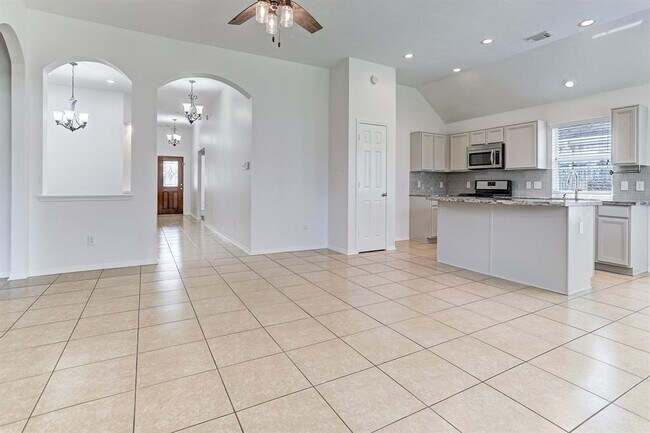 Foto del edificio - 873 Falling Springs Ln