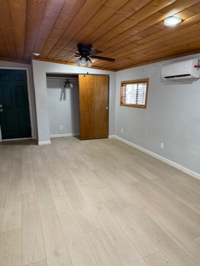 Building Photo - 1 bedroom Home in Cottonwood - Contact Pro...