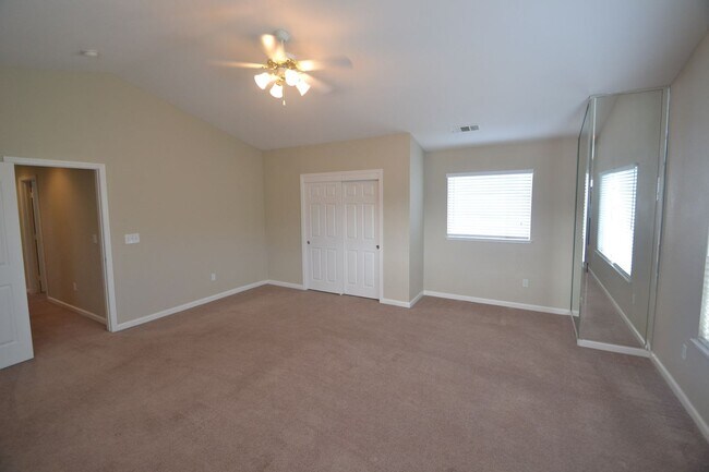 Building Photo - 3205 Lagunita Cir