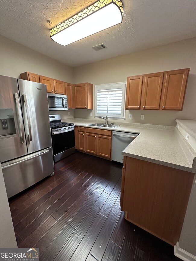 Foto del edificio - 514 Blossom Way