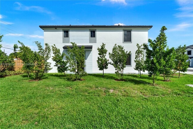 Building Photo - 34520 SW 191st Ct