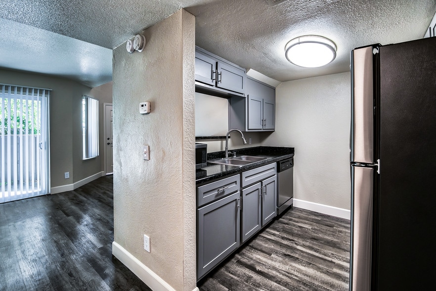 Spring Creek Apartments