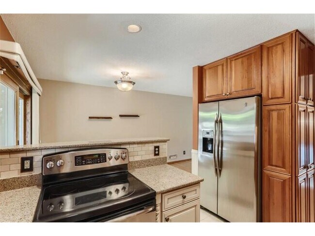 Building Photo - 13309 Willow Ln