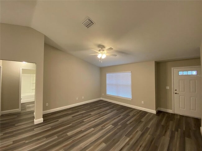 Building Photo - 20 Locust Loop Dr