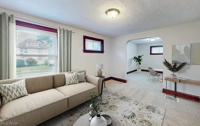 Las habitaciones se entregan amuebladas bajo petición. - 411 Lindenwood Ave