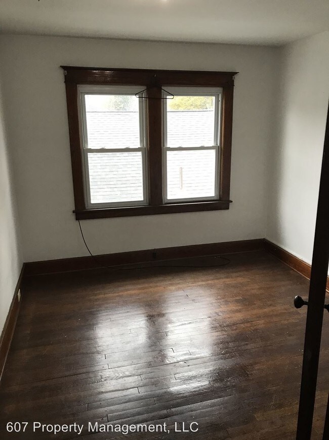 Foto del edificio - 70 New York Ave