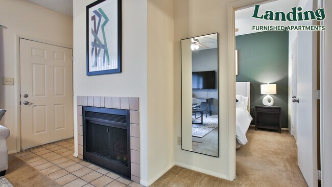 Foto del edificio - 7051 Pointe Inverness Way