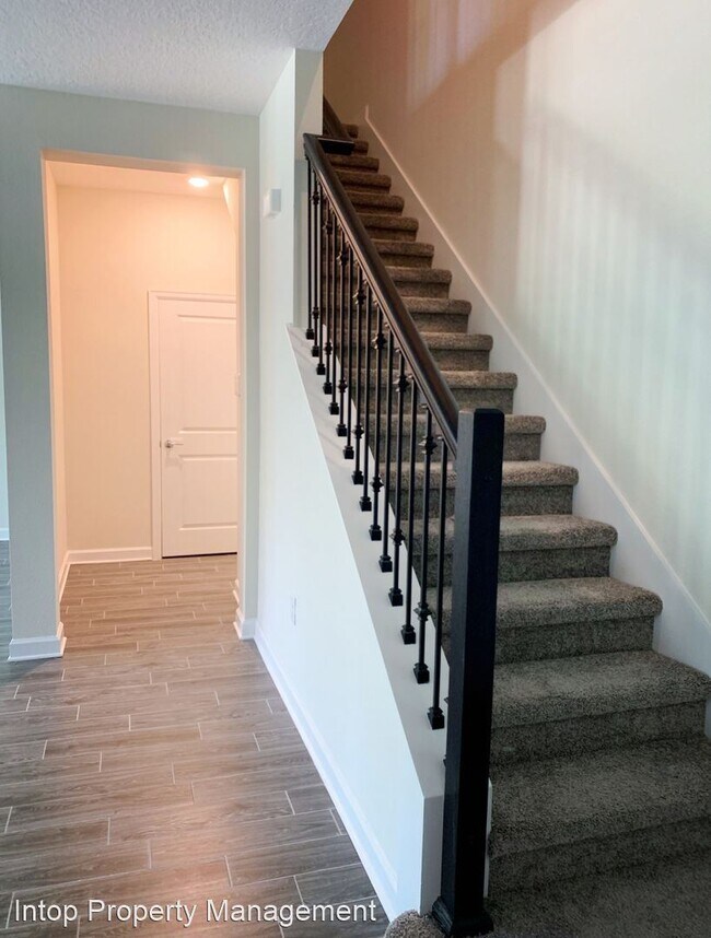 Building Photo - 3 br, 2.5 bath House - 1235 Payne Stewart Dr