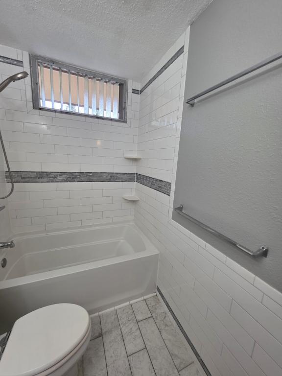 Foto del edificio - 95-273 Waikalani Dr, d706