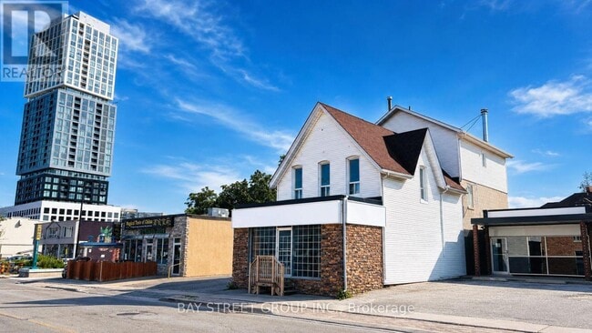 Building Photo - 66 Maple Ave