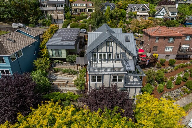 Foto del edificio - 1228 23rd Ave E