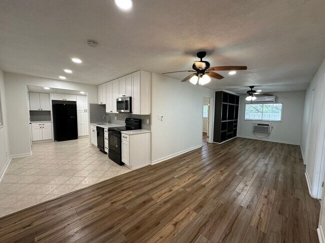 Building Photo - 2431 Puter Creek Rd