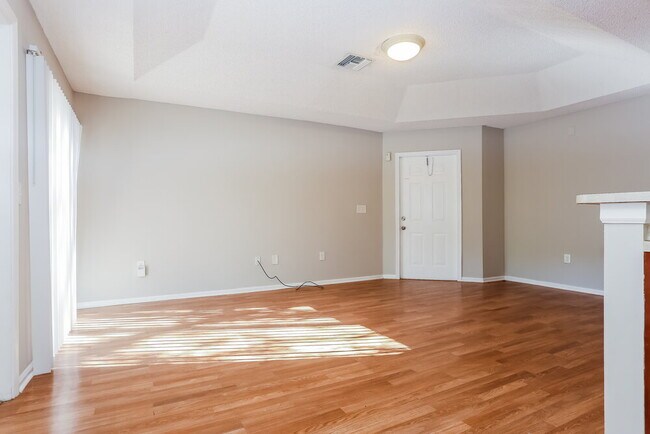 Foto del edificio - 4082 Eastridge Dr