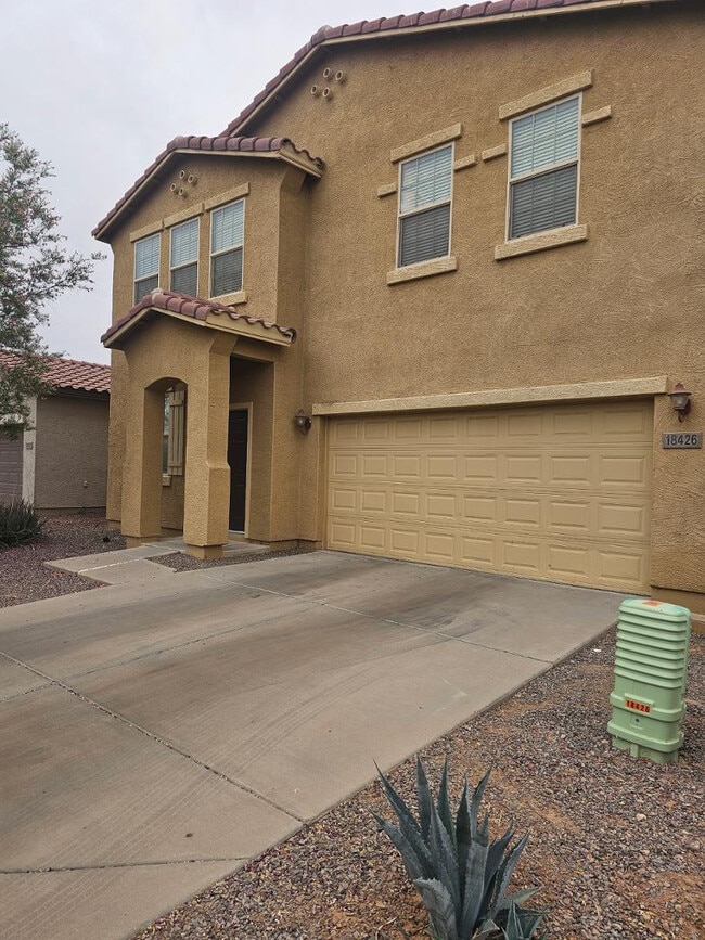 Foto del edificio - 18426 N Lariat Rd