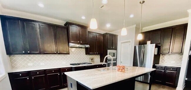 Building Photo - 3112 Avenel Ct