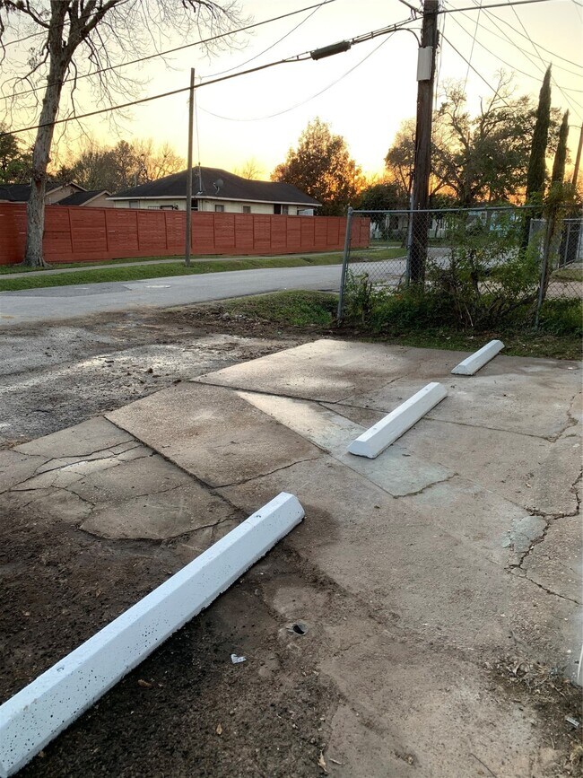 Foto del edificio - 4601 Hain St