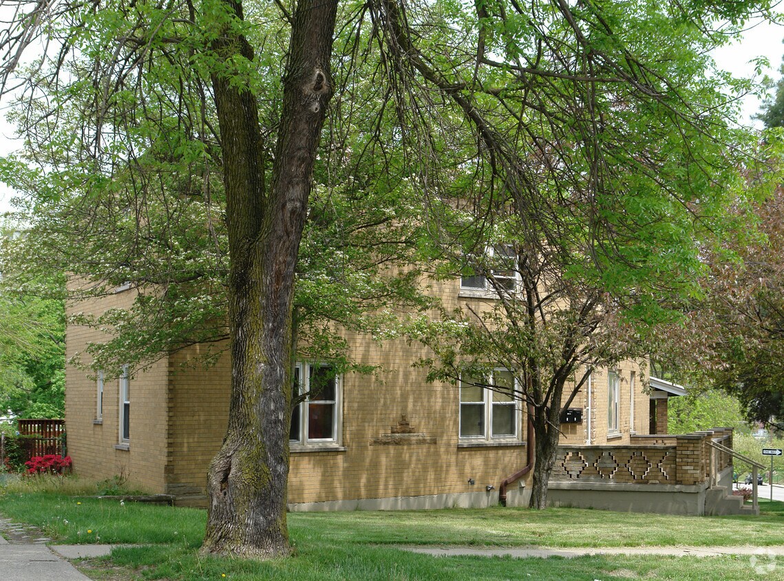 Building Photo - 1238 Highway Ave