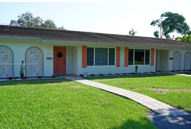 Foto del edificio - 10701 SW 77th Ct