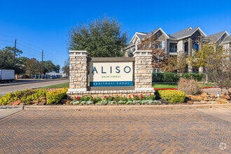 Building Photo - Aliso Briar Forest