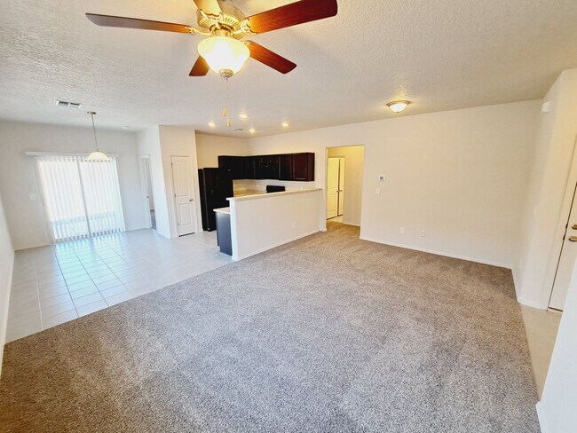 Foto del edificio - 761 Desert Senna Ave SW