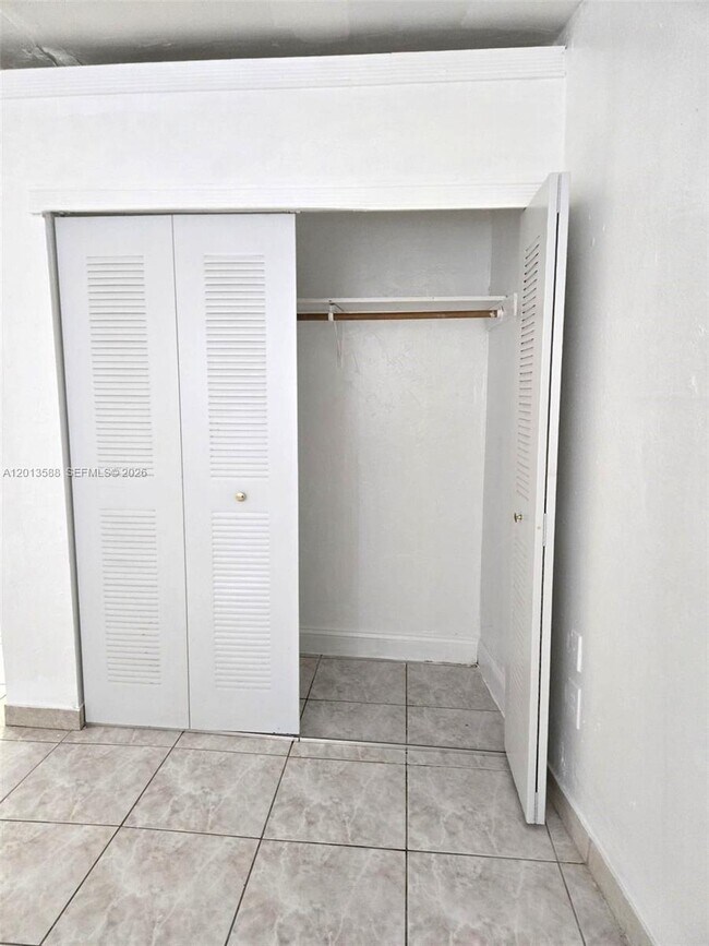 Foto del edificio - 4610 SW 40th St