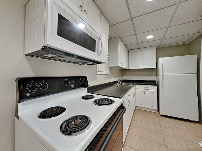 Building Photo - 960 Garner Spring Ln
