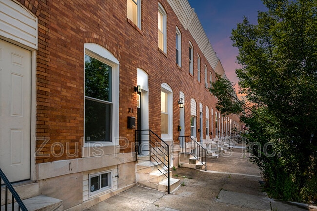 Photo - 311 S Newkirk St House