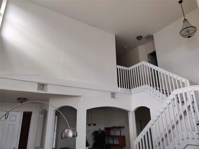 Building Photo - 8041 NW 114th Pl  N/A Doral Fl 33178