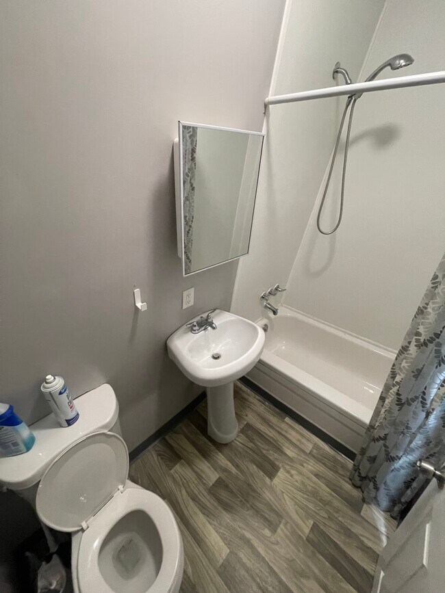 Foto del edificio - 25 Marshall Ave