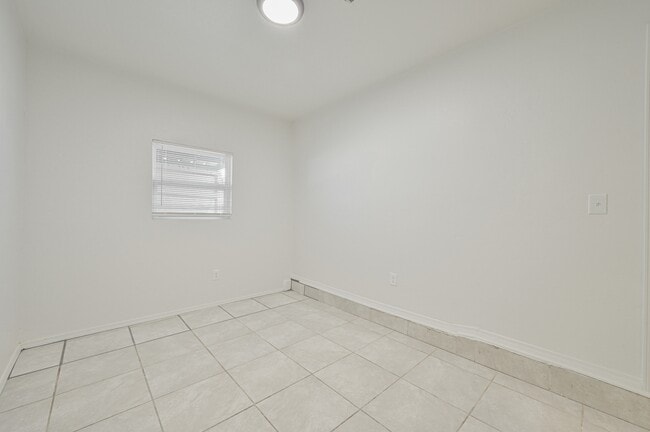 Photo - 4720 SE 50th St (Oklahoma City, OK) House