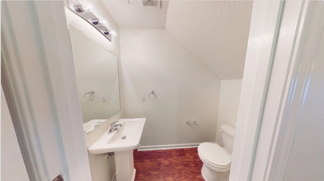 Building Photo - 3BR/ 2.5BA TOWNHOME With Garage - Timmerma...