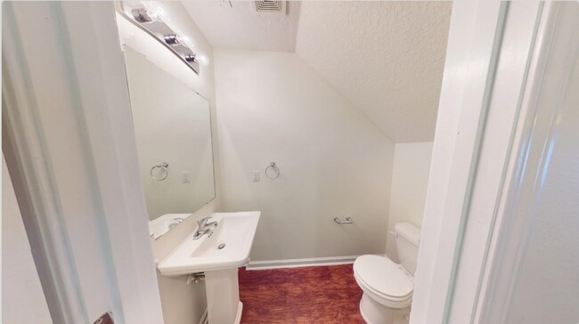 Foto del edificio - 3BR/ 2.5BA TOWNHOME With Garage - Timmerma...