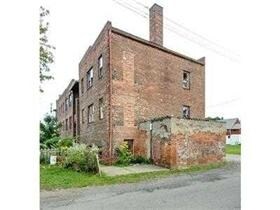 Building Photo - 3234 W 54th St