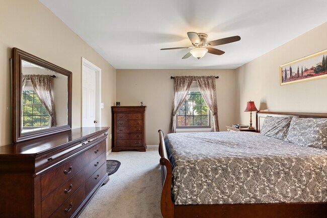 Building Photo - 3939 Tallow Tree Pl