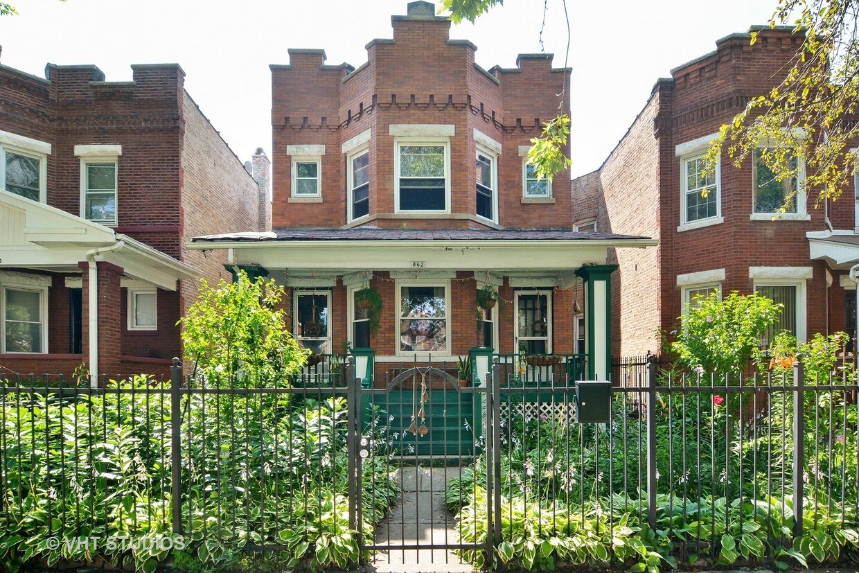 Primary Photo - 862 N Francisco Ave