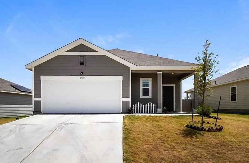 19105 Mike Mansfield Rd, Manor, TX 78653 House Rental in Manor, TX