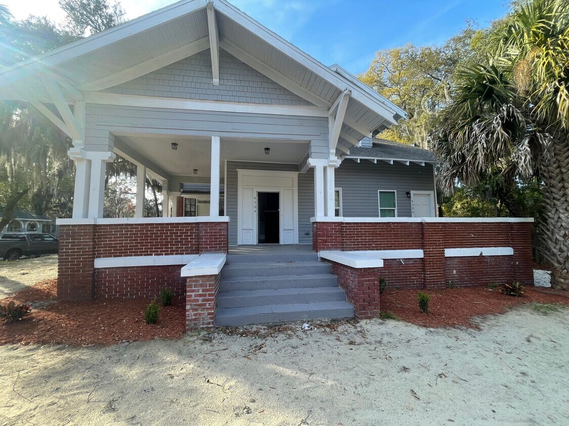Foto principal - 4302 N Pearl St