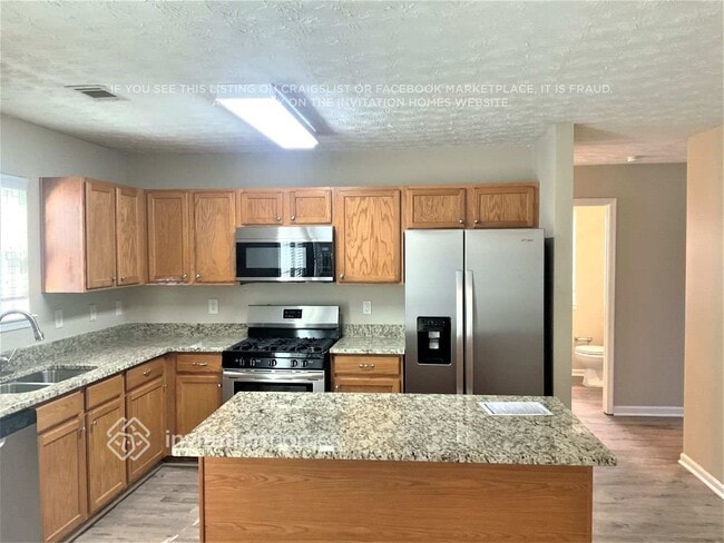 Building Photo - 1840 Skylar Leigh Dr