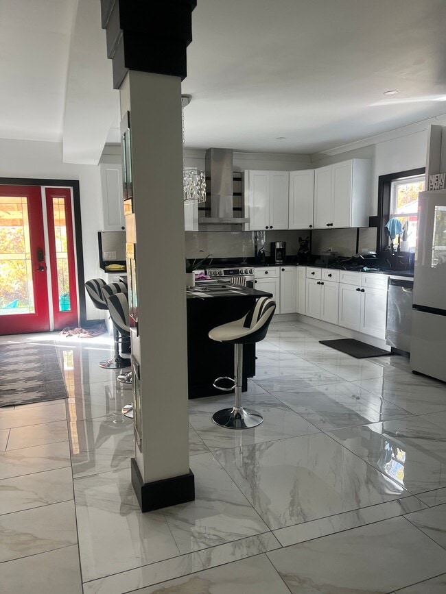 Foto del edificio - 88 Randolph Rd